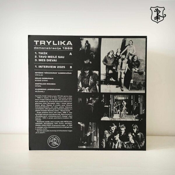02 Trylika 13 LP red back