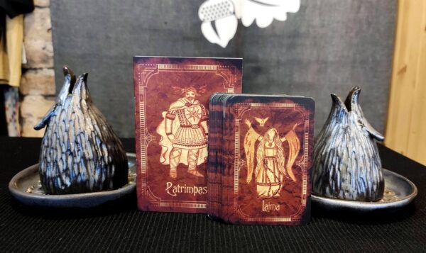 05 baltu dievu burimo kortos