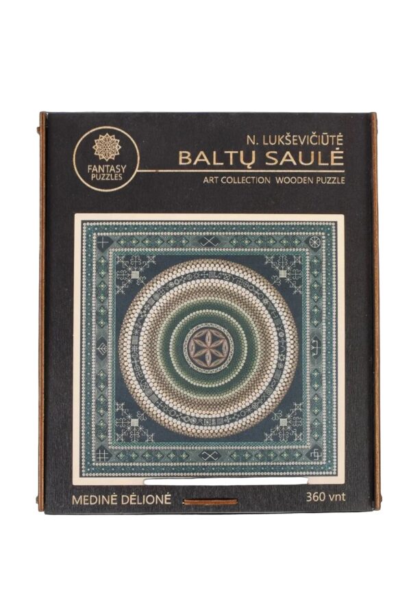 Medine delione baltu saule neringa lukoseviciute