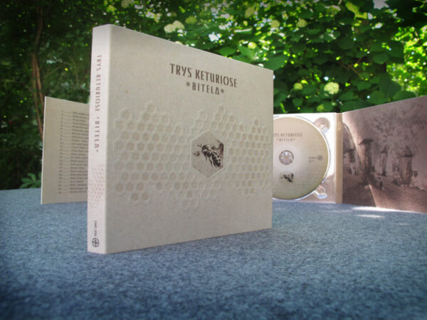 Trys keturiose bitela cd digipak